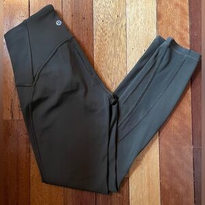 Lululemon Train Times 7/8 Pant Size 4